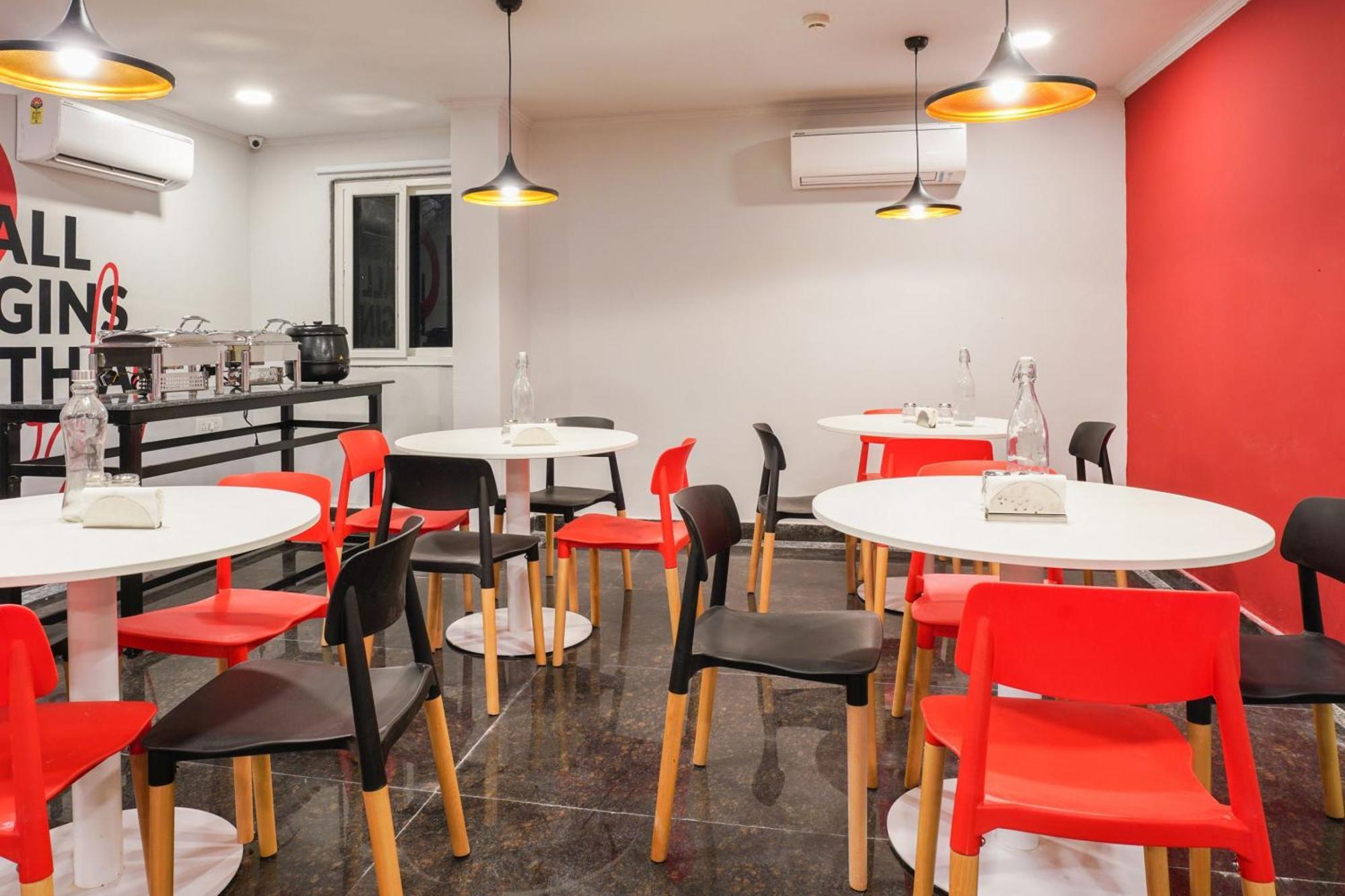 Fabhotel The Cinco Primera - Nr Kbr Park, Banjara Hills Hyderabad Bagian luar foto