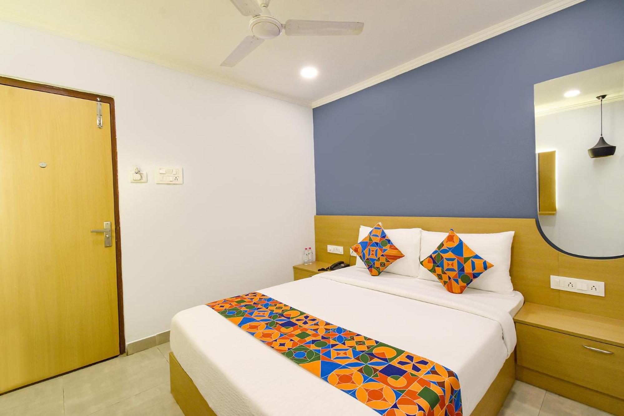 Fabhotel The Cinco Primera - Nr Kbr Park, Banjara Hills Hyderabad Bagian luar foto