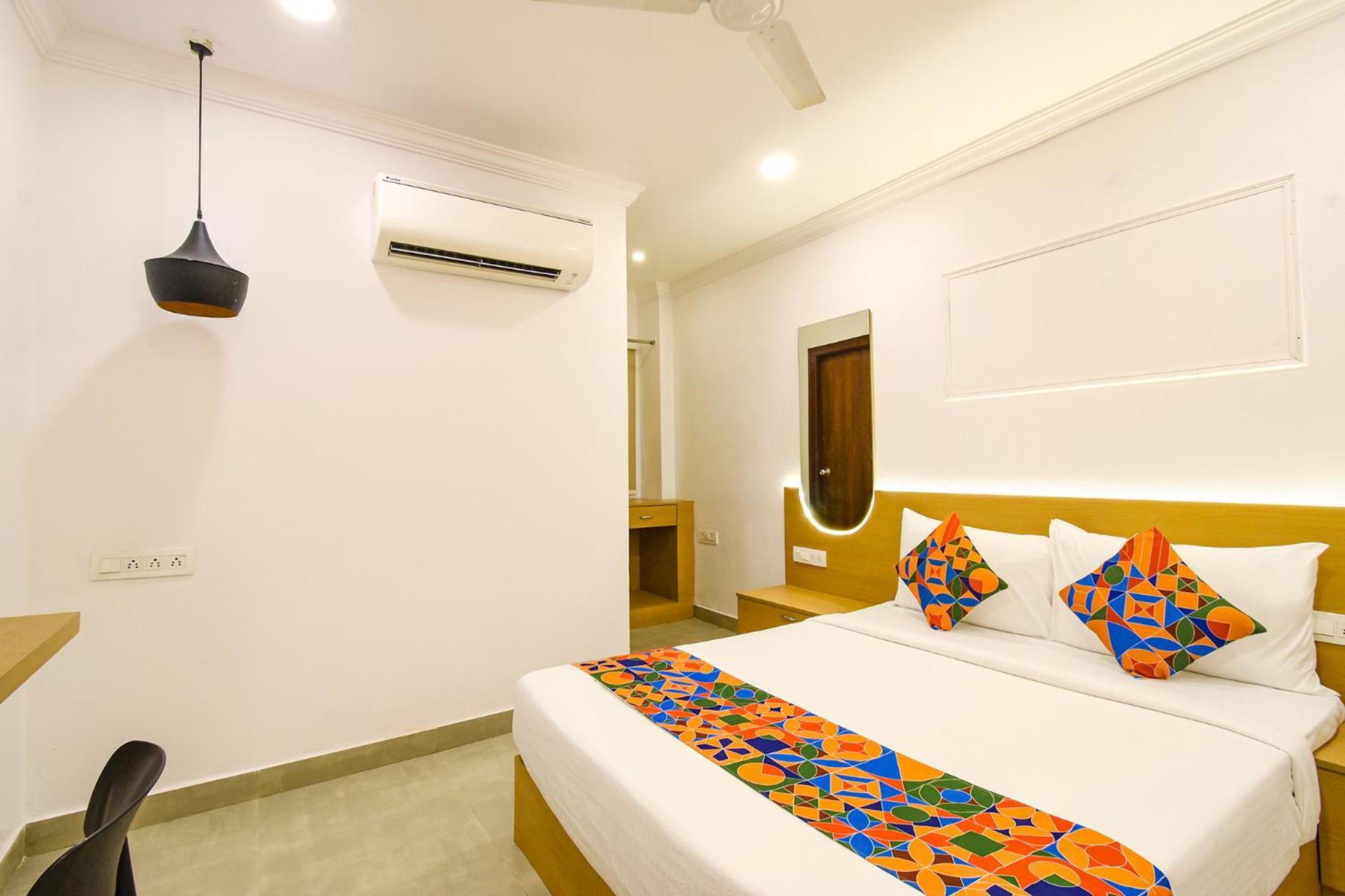 Fabhotel The Cinco Primera - Nr Kbr Park, Banjara Hills Hyderabad Bagian luar foto