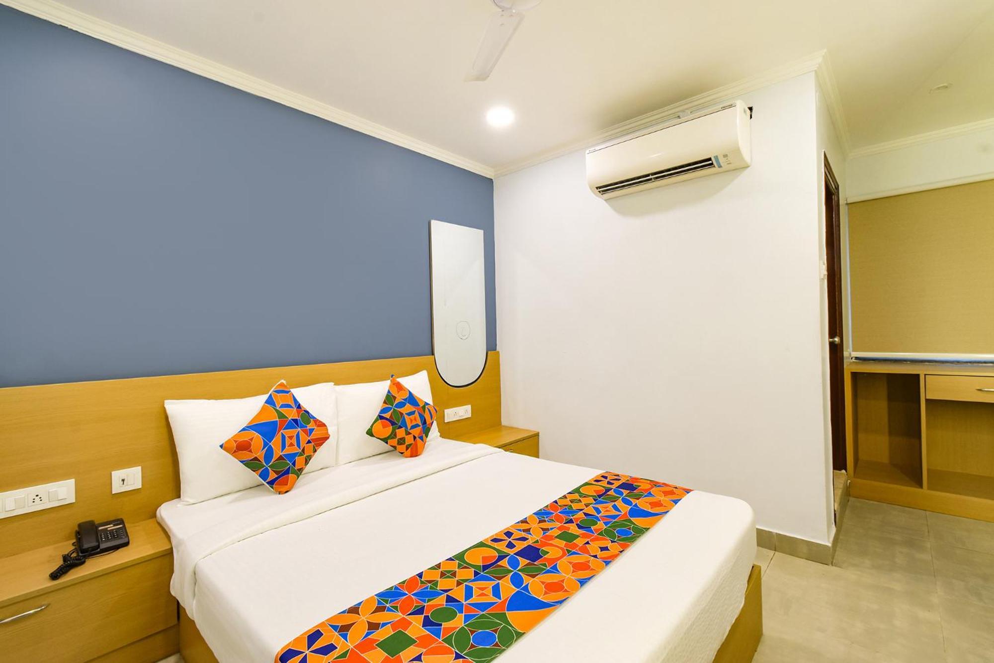 Fabhotel The Cinco Primera - Nr Kbr Park, Banjara Hills Hyderabad Bagian luar foto