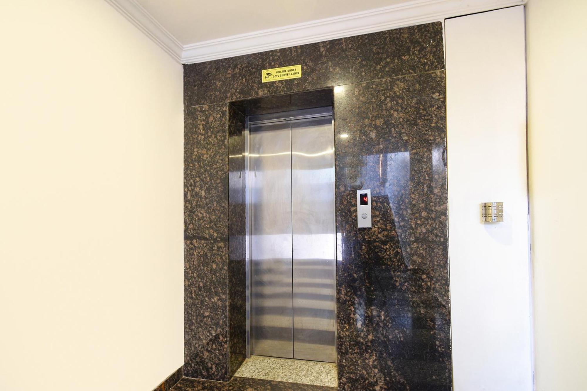 Fabhotel The Cinco Primera - Nr Kbr Park, Banjara Hills Hyderabad Bagian luar foto